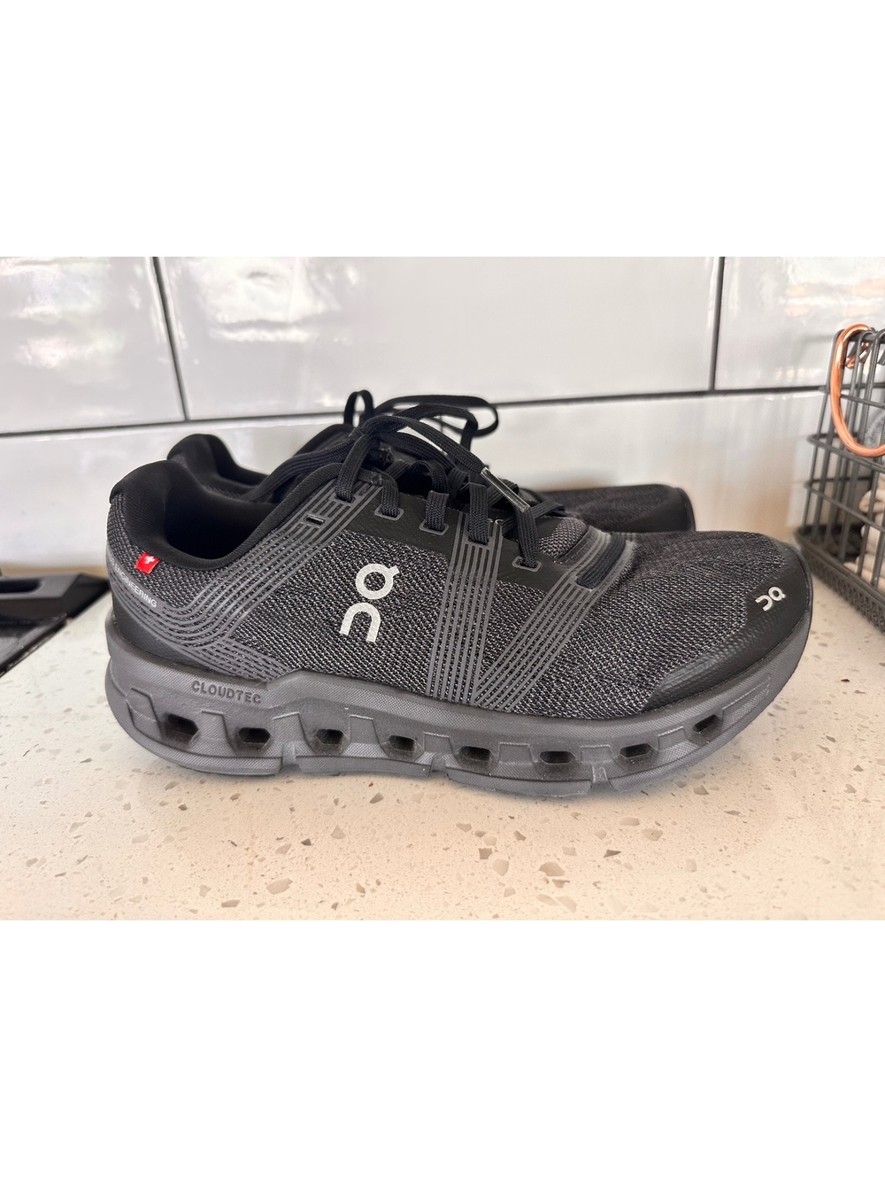 On Running Cloudrunner Women's Black Running Shoes Size 8